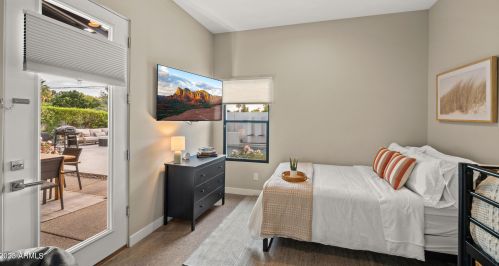 6846 13th Pl, Phoenix AZ  85014-1120 exterior