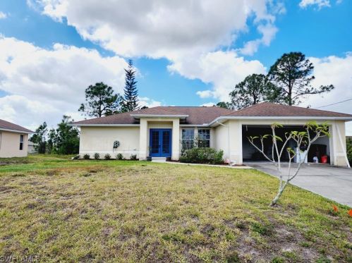 4007 1st St, Lehigh Acres, FL 33976-2140