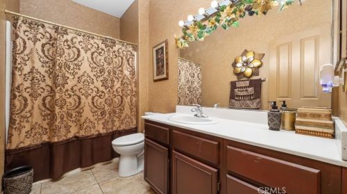 14561 Hummingbird Rd, Victorville CA  92394-7574 exterior