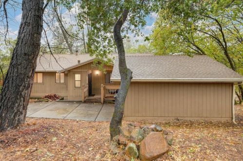17130 Alexandra Way, Grass Valley CA  95949-7350 exterior