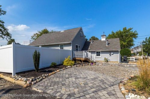 46 Perry Dr, Bricktown NJ  08723-7522 exterior