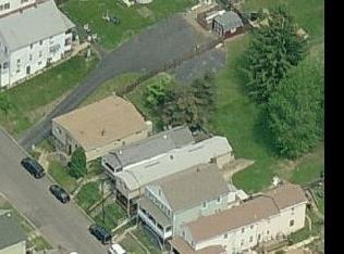 35 Pace St, Wilkes Barre, PA 18704-1618