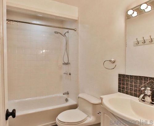 7574 Seneca Pl, La Mesa CA  91942-8837 exterior