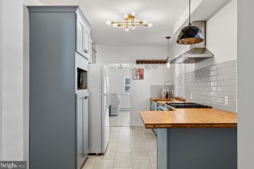 634 1st St, Lancaster PA  17603-3622 exterior