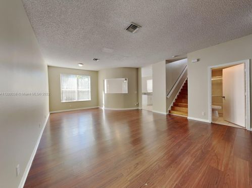 15822 20th St, Hollywood FL  33027-4206 exterior