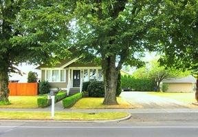 8490 Benson Rd, Lynden, WA 98264-9744
