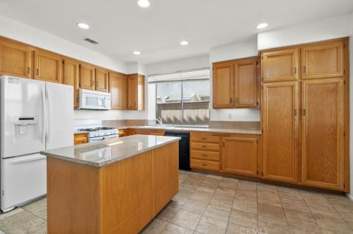 7 Villa Valtelena, Lake Elsinore CA  92532-0110 exterior