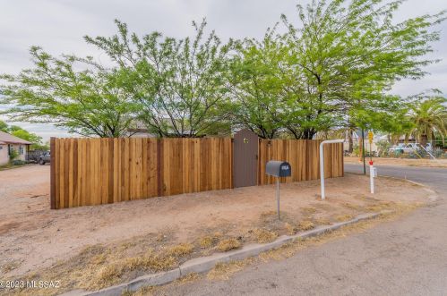 527 Kelso St, Tucson, AZ 85705-4762