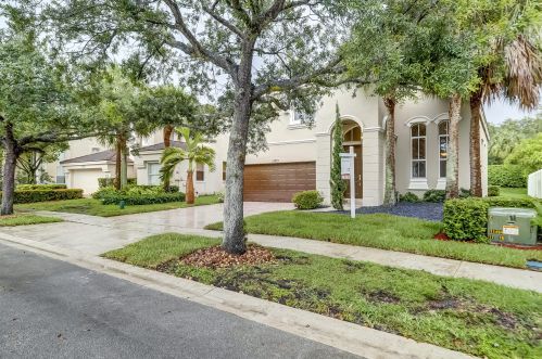 15821 49th Ct, Hollywood, FL 33027-4939