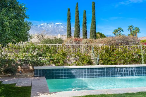 27 Toscana Way, Rancho Mirage CA  92270-1977 exterior