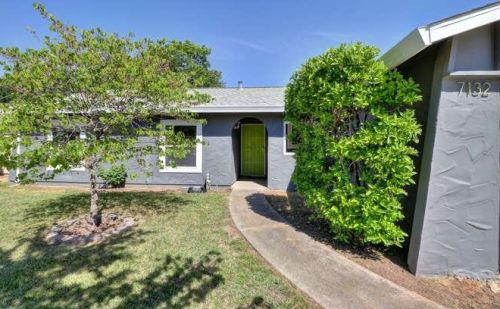 7132 Circlet Way, Citrus Heights, CA 95621-3614