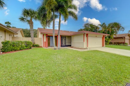 14 Fawlkland Cir, Boynton Beach, FL 33426-8118