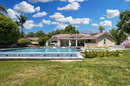 360 Paxton Ct, Upland CA 91784-1373 exterior