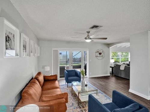 21199 Escondido Way, Boca Raton FL  33433-2507 exterior