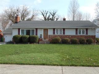 29430 Valley View Dr, Willowick, OH 44092-2031