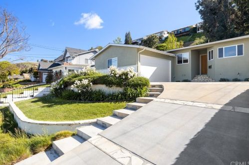 4018 Bluff St, Torrance, CA 90505-6364