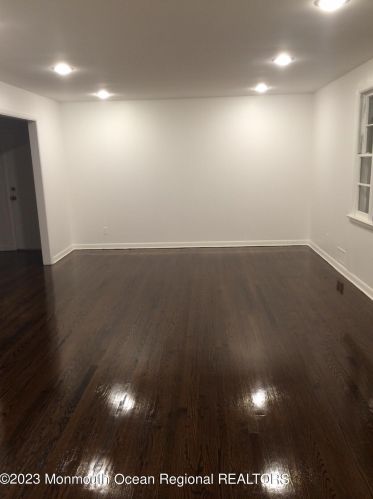 52 Elmwood Ave, West Long Branch NJ  07764-1807 exterior