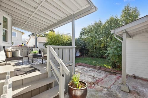 2924 61st Ave, Oakland CA  94605-1517 exterior