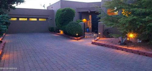 175 Goodrow Ln, Sedona, AZ 86336-4511
