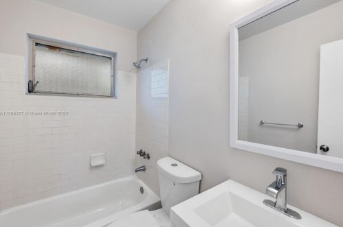 8410 11th St, Hollywood FL  33027-6193 exterior