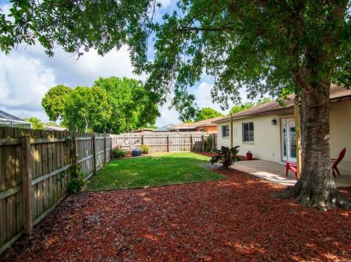 495 24th Ave, Vero Beach FL  32962-1309 exterior