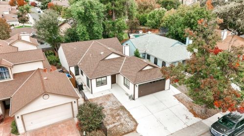 7229 Sutherland Way, Elk Grove CA  95758-4415 exterior