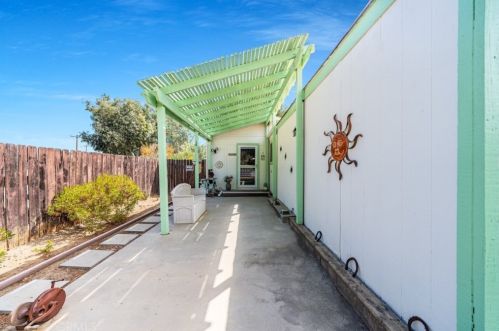 33224 Hidden Hollow Dr, Wildomar, CA 92595-8703
