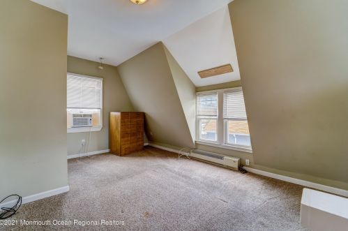 16 Barberie Ave, Monmouth Hills NJ  07732-1520 exterior