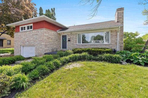 829 Royal Blvd, Green Bay, WI 54303-4274