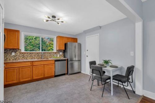 7 Tiffany Blvd, Newark NJ  07104-2415 exterior