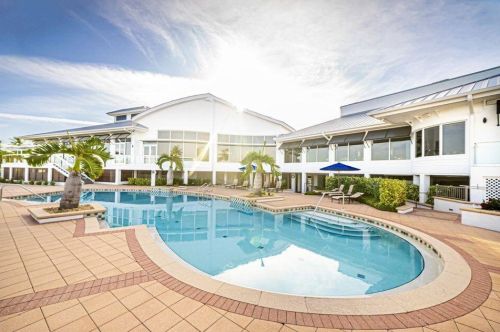 350 Gumbo Limbo Ln, Marco Island FL  34145-1865 exterior