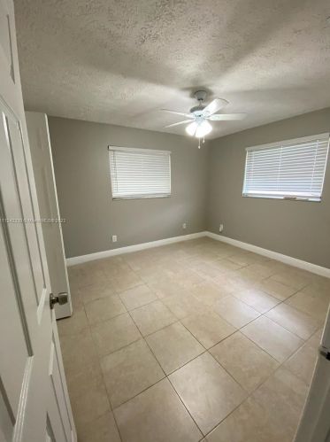 1337 Floresta Dr, Fort Pierce FL  34983-3968 exterior