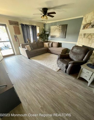 617 Sandra Pl, Bricktown, NJ 08724-7055