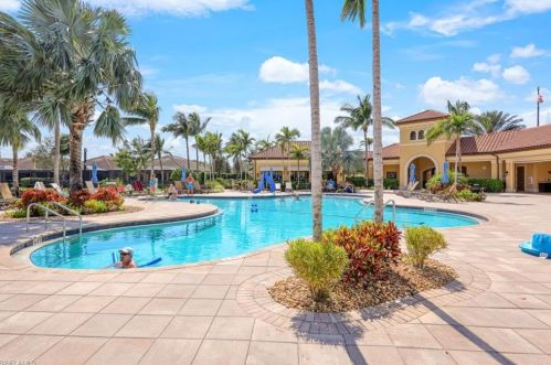 9155 Isla Bella Cir, Bonita Springs FL  34135-7198 exterior