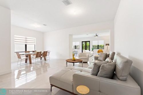 17451 41 St, Hollywood FL 33029-5035 exterior