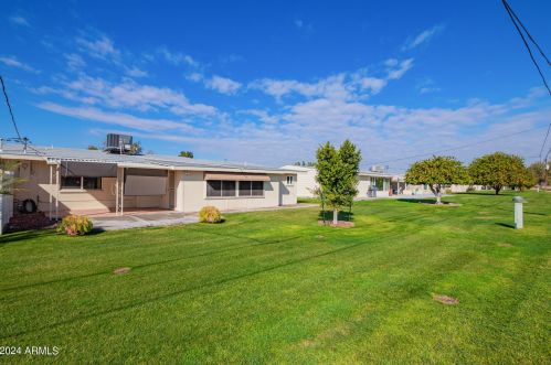 11213 Coggins Dr, Sun City AZ  85351-4212 exterior