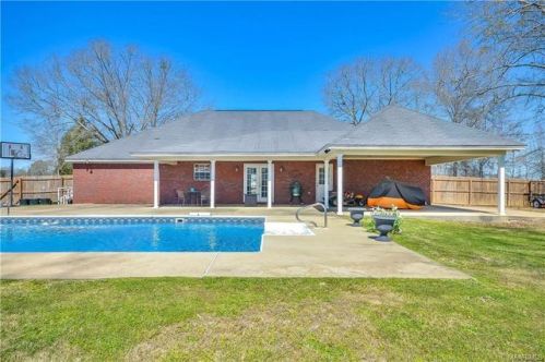300 Center Point Rd, Shady Grove, AL 36036-7434