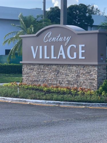 66 Cambridge C, West Palm Beach, FL 33417-1312