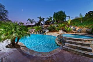 747 Chaparral Hills Rd, Alpine, CA 91901-2824
