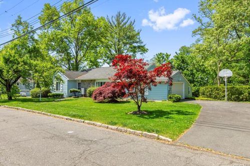 372 Heathcote Rd, Scarsdale NY  10583-7540 exterior