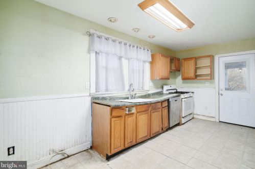 728 Woodlynne Ave, Camden NJ  08107-2309 exterior