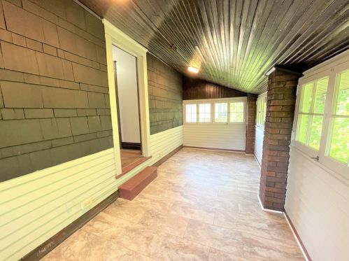 508 Neshannock Blvd, New Castle PA  16101-2538 exterior