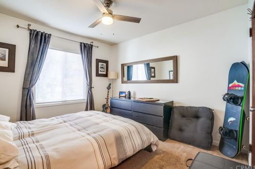 70 Roycroft Ave, Long Beach CA  90814-1822 exterior