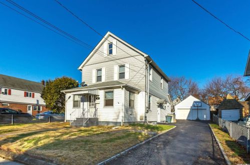 43 Ellard Ave, Great Neck, NY 11024-2036