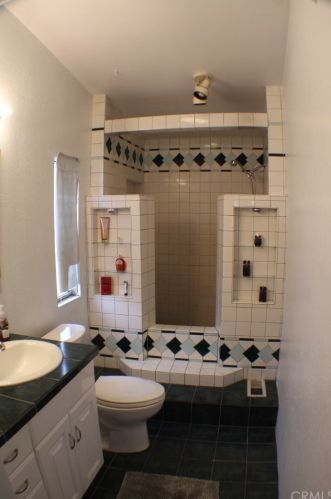 350 San Jacinto Ave, Perris CA  92571-2809 exterior