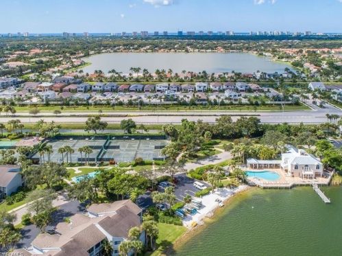 2731 Citrus Lake Dr, Naples FL  34109-7606 exterior