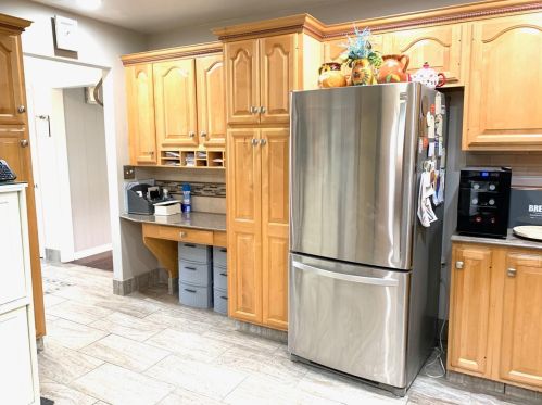 221 150, Valpo IN  46383-9559 exterior