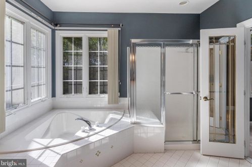 13101 Taverner Loop, Woodbridge VA  22192-5333 exterior