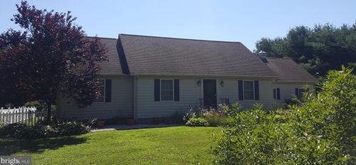 142 Almshouse Rd, Camden-Wy, DE 19934-2352