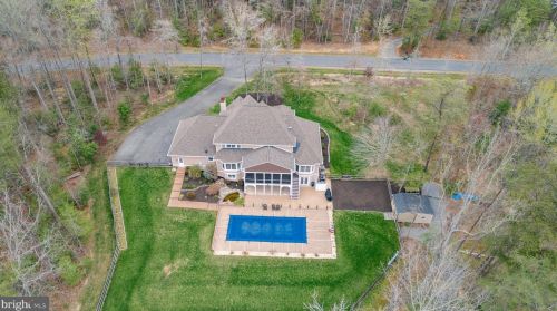 7905 Waterford Dr, Spotsylvania VA  22551-2204 exterior